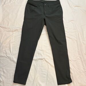 lululemon athletica army green slim Jeans